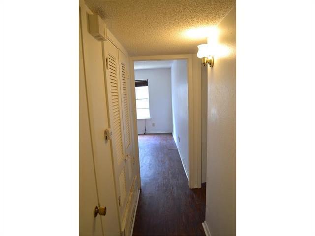 1107 N Locust St