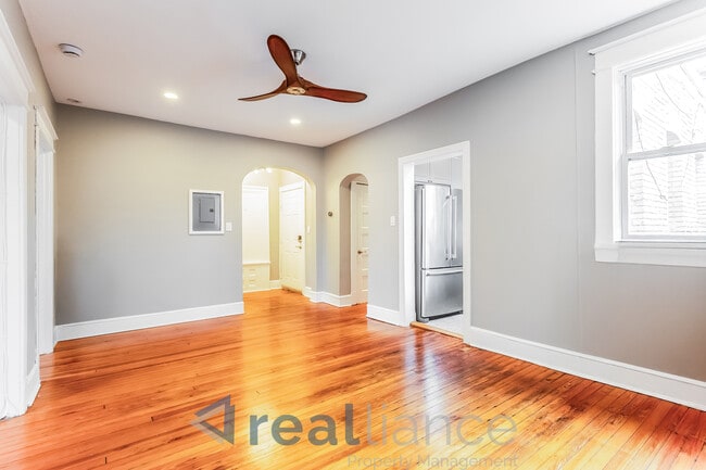 Photo - 1020 Fairmont St NW Unit 5