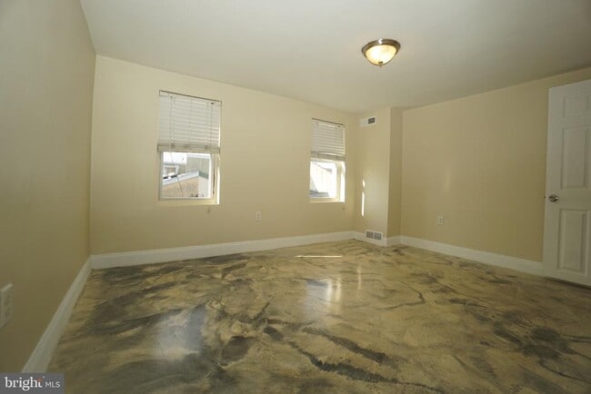 Building Photo - 2509 Tilton St