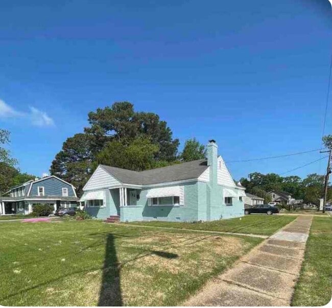 Photo - 1382 E Bayview Blvd