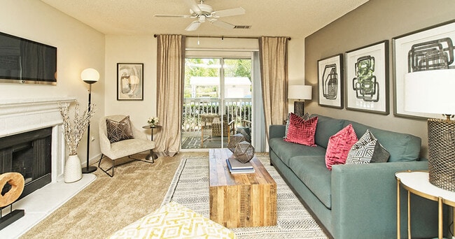 Creekside at Matthews Apartments