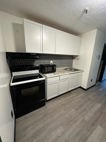 Building Photo - 1660 E Main St Unit 5F Rental