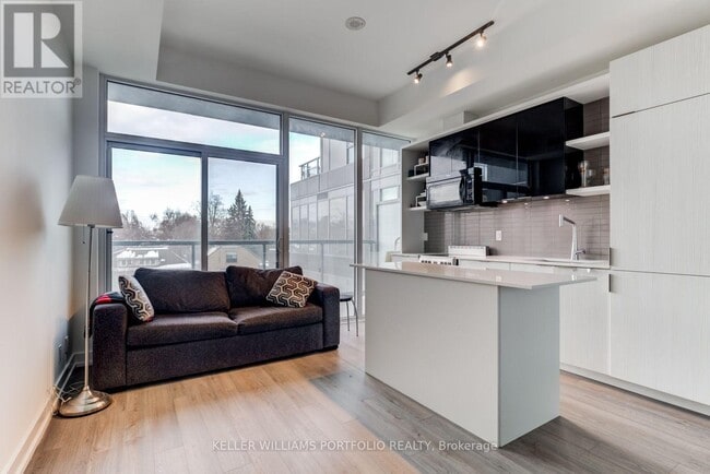 Photo - 6 Parkwood Ave Unit 516