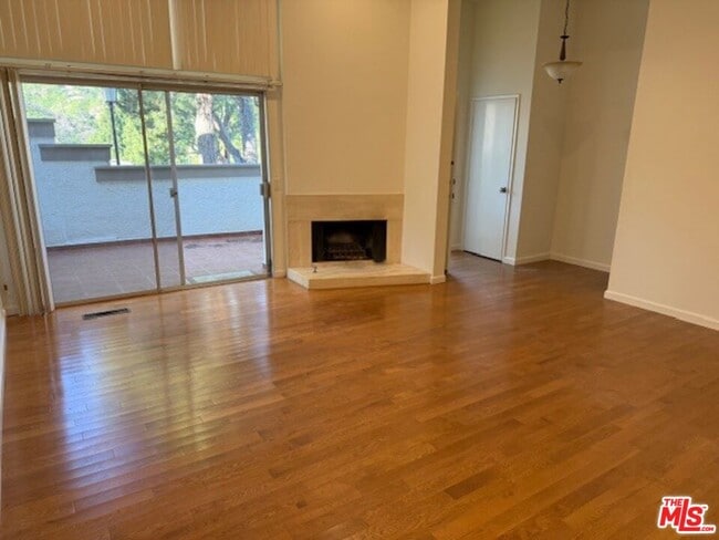 Photo - 17142 Palisades Cir