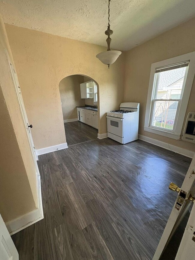 Photo - Spacious Home for Rent!