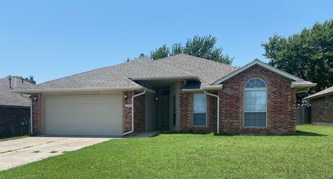 Photo - 1609 Tara Dr