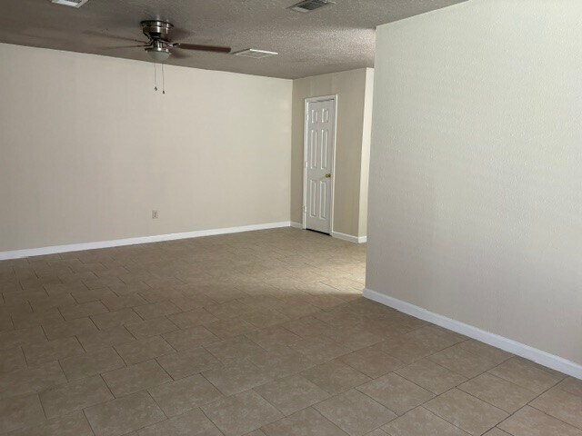 Photo - 16030 Blackhawk Blvd