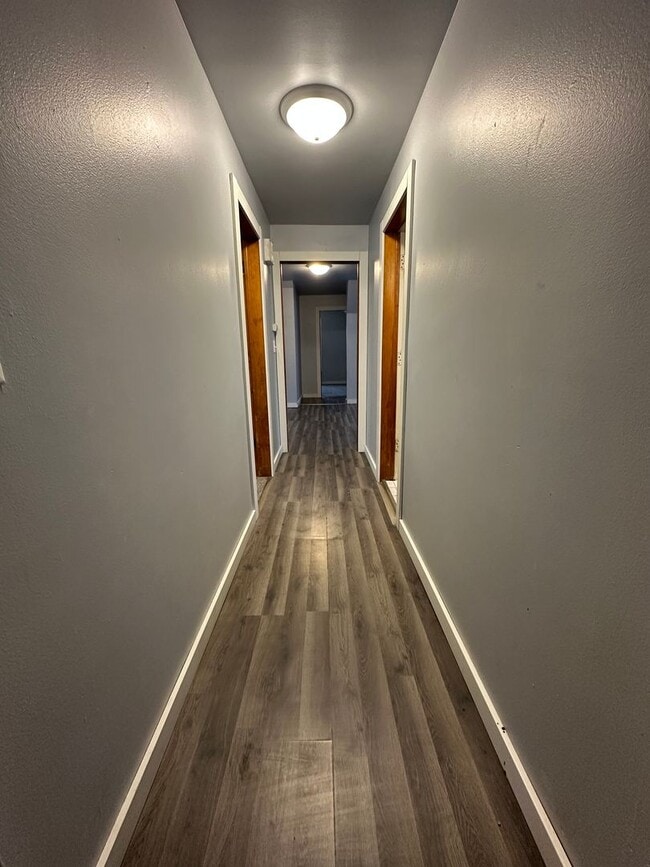 Photo - 1019 E Grand Ave Unit Apt 2