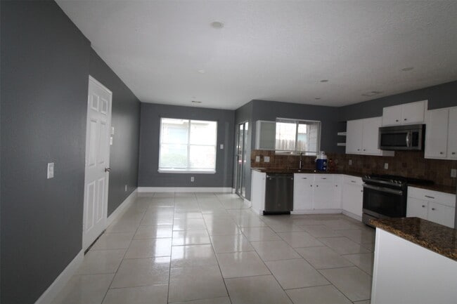 Building Photo - 19614 Oleander Ridge Way