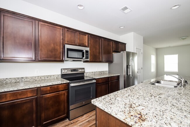 Photo - 72 Enclave Wy