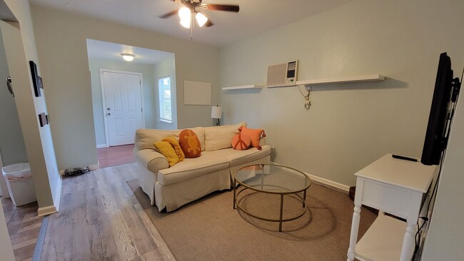 Photo - 1164 32nd St Unit A