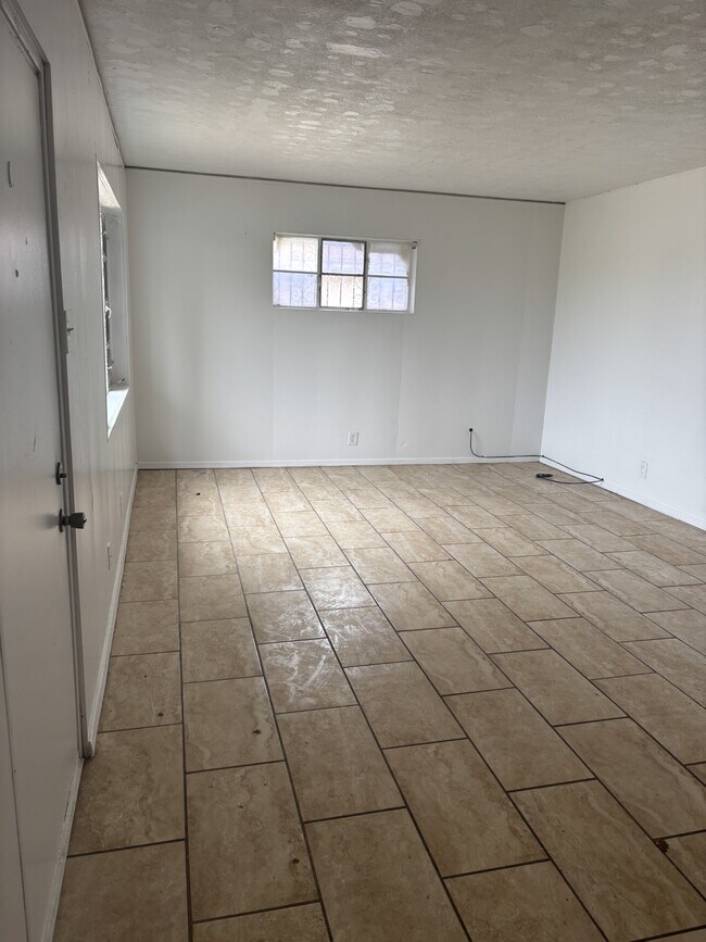 Photo - 604 Cortez Dr