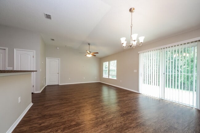 11738 Silver Hill Dr