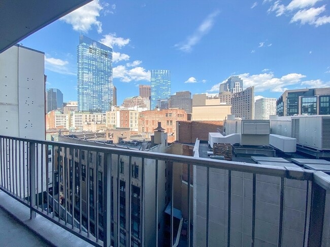 Building Photo - 151 Tremont St Unit 11U