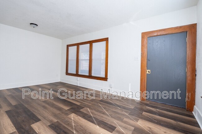 Photo - 423 N Emporia Ave