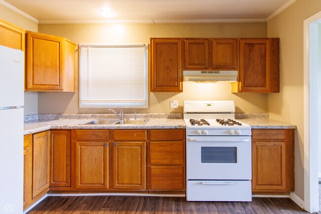 Photo - 105 Mohawk Ct
