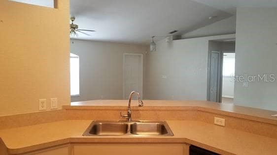 Photo - 2200 Topsy Terrace