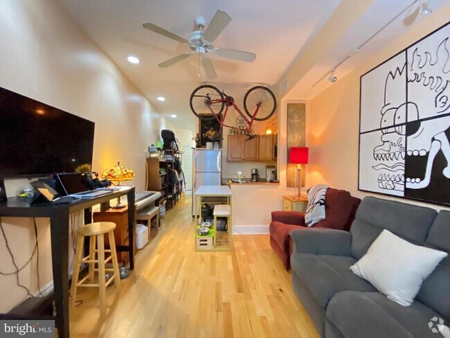 Building Photo - 1214 N 5th St Rental