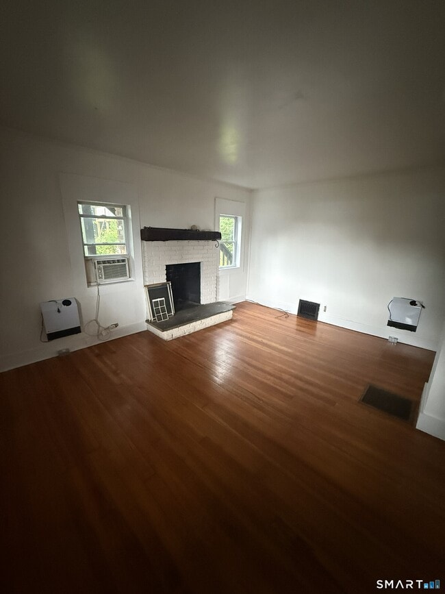 Photo - 121 Grove St