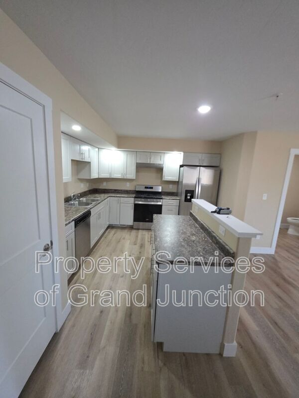 1645 N 7th St Unit B