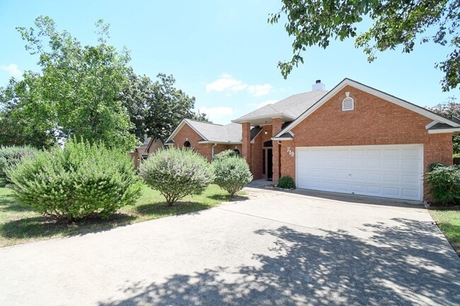 Photo - 719 Oak Hollow Dr