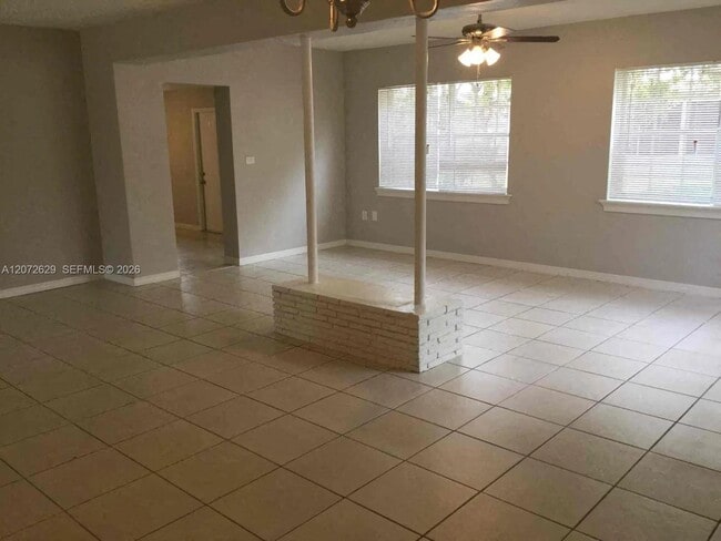 Photo - 980 NW 182nd St