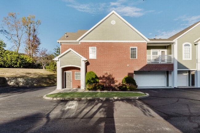 Building Photo - Wonderful 2 bedroom 2 bath Condo End Unit ...