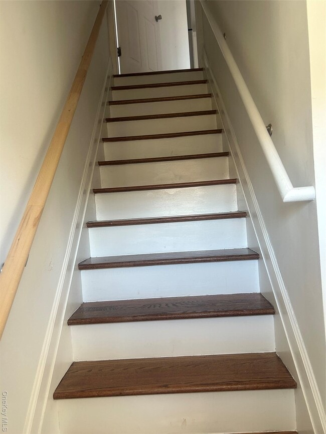 Photo - 15 Waldron Ave