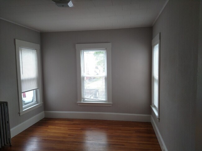 Photo - 24 Prescott St