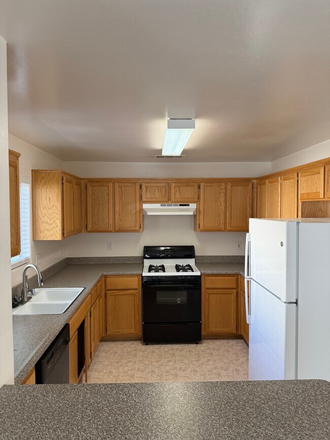 Photo - 21420 Golden Hills Blvd