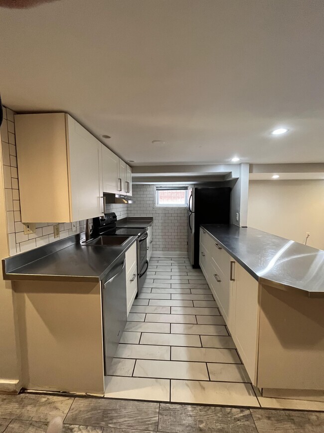 Photo - 12 Randolph Pl NW