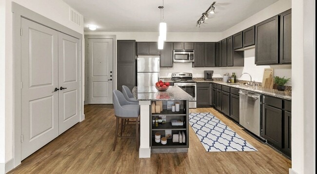 Photo - 5201 Amesbury Dr Unit 253