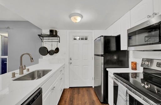 Photo - 5434 Roundtree Ct