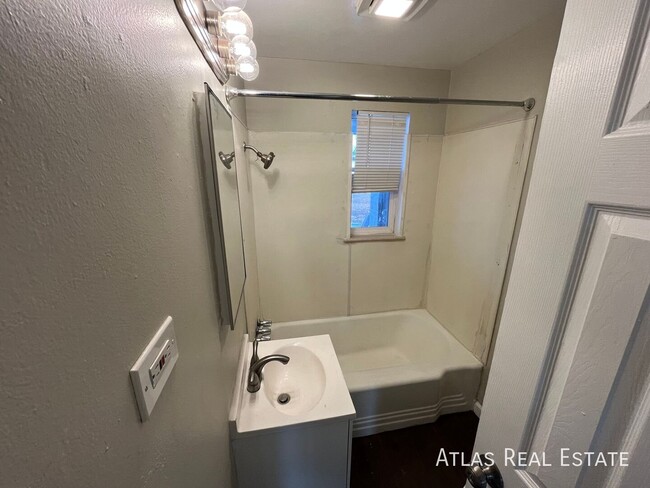 Photo - 1526 Uinta St