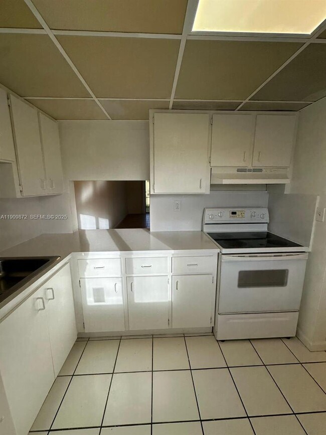 Photo - 505 NW 177th St Unit 235