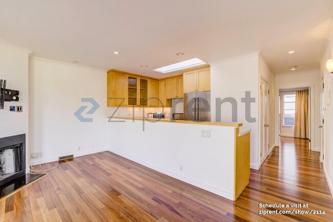 Photo - 66 Bernard St