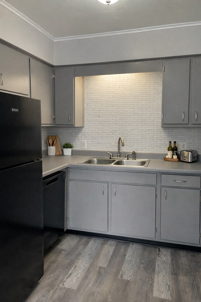 Byron Terrace Apartments