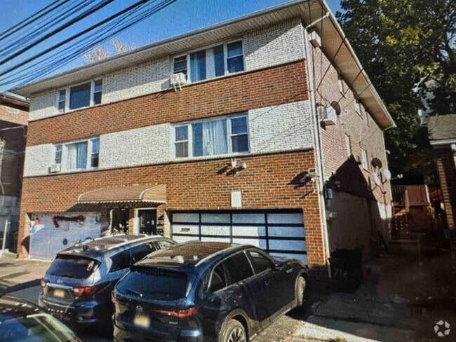 Building Photo - 714 Liberty Ave Unit 3 Rental