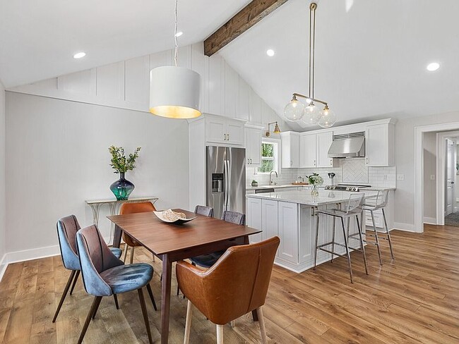 Photo - 5512 Vaught Dr