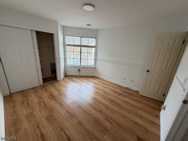 Photo - 94 Wescott Rd