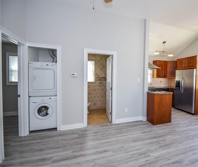 Photo - 11 S Jefferson Ave