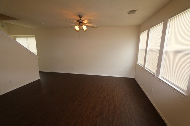 14418 Fairbuff Ln