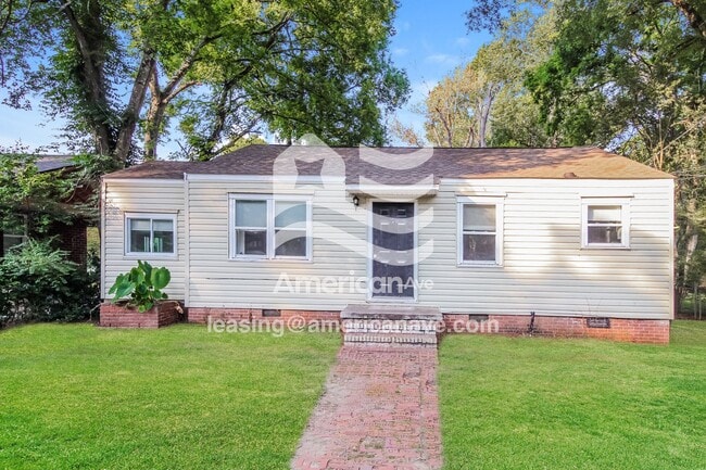 Building Photo - 3314 Albert St