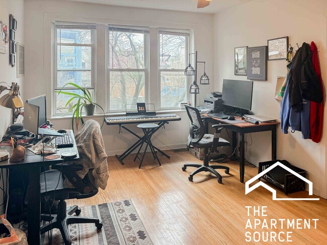 Photo - 4921 N Hermitage Ave Unidad 1