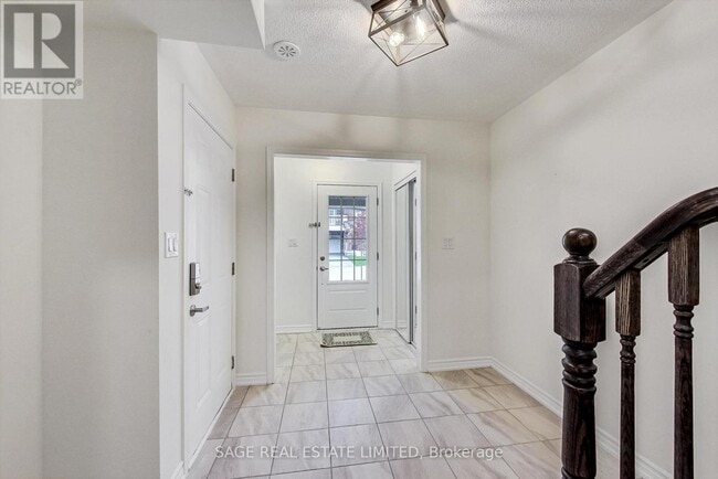 Photo - 10 Goldeye St