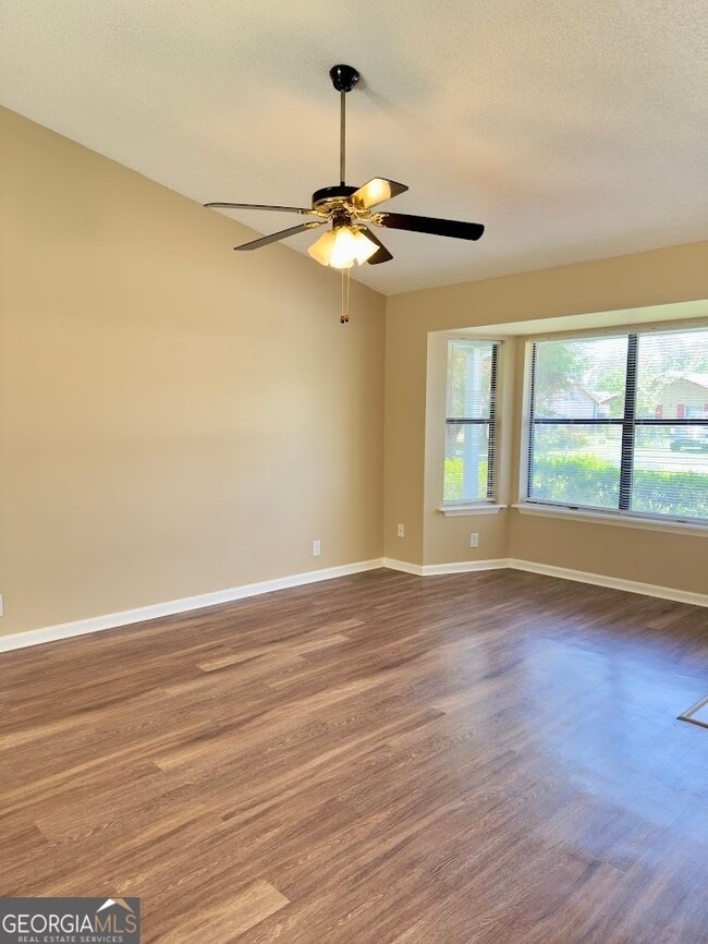 Photo - 114 Dogwood Cir