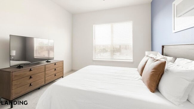 Photo - 1345 E 15th St Unit 350