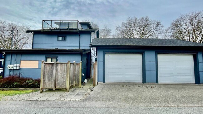 Photo - 5837 Quebec St