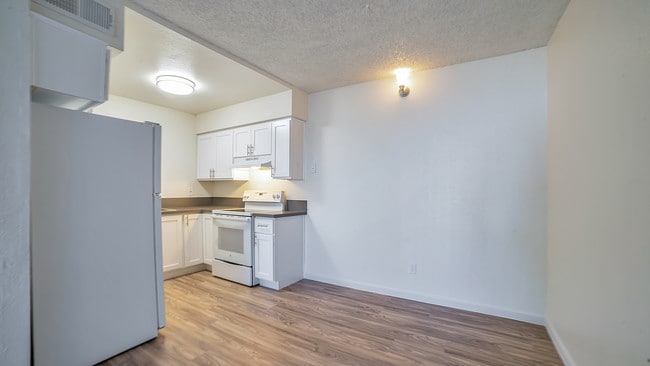 Photo - The Beverly Apartments