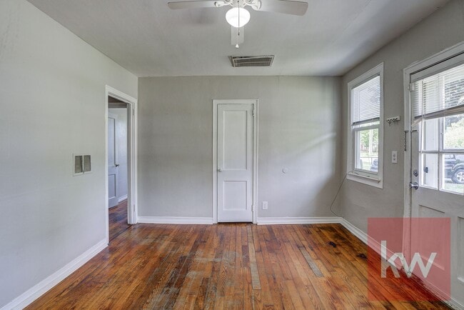 Photo - ONE LEVEL DUPLEX UNIT IN KINGSPORT NOW AVAILABLE!